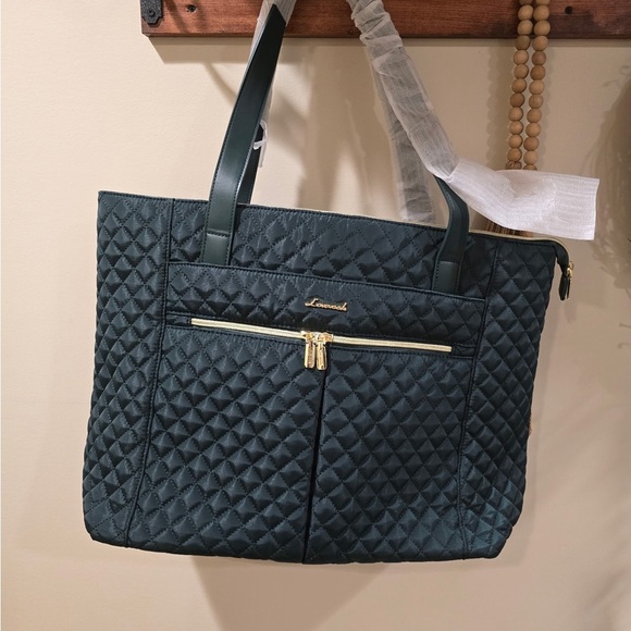 SOLD LOVEVOOK Green Quilted Tote Bag With Wristlet - Picture 6 of 10